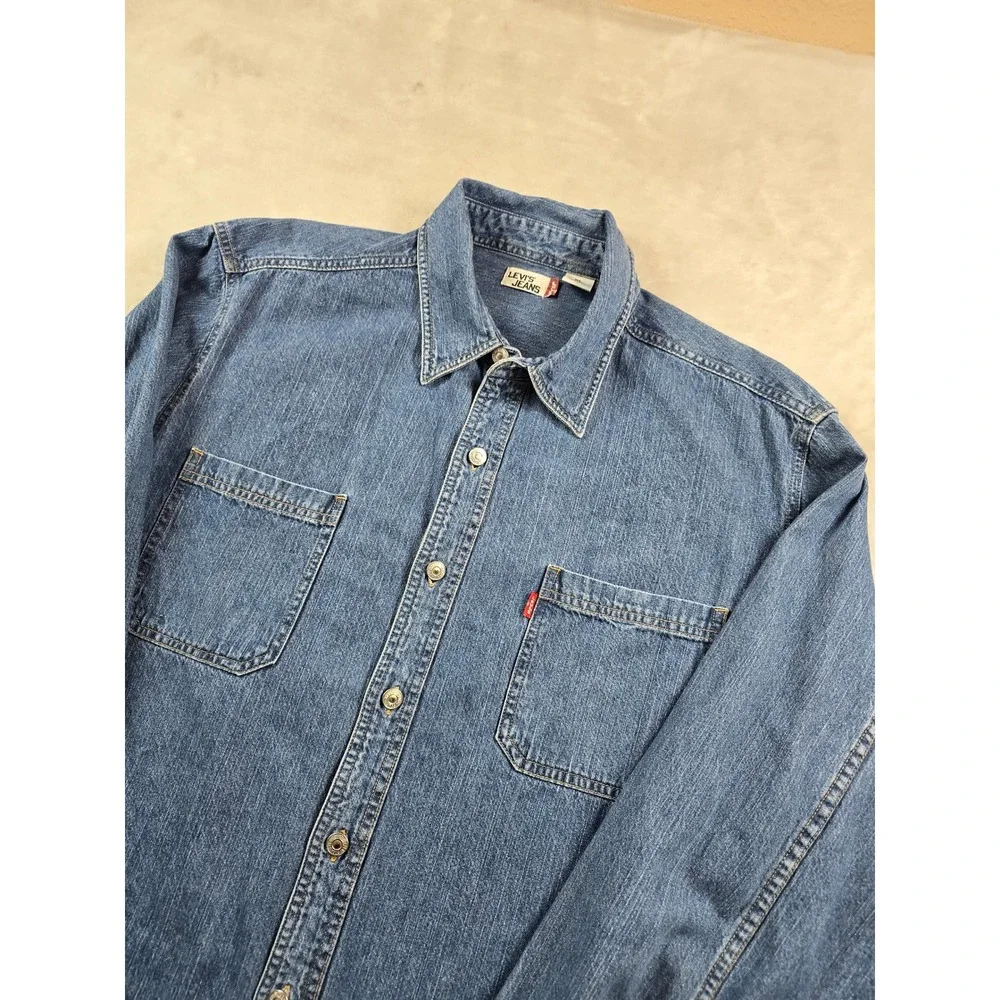 Levis this levi